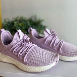 Puma Lavender NRGY Neko running shoes